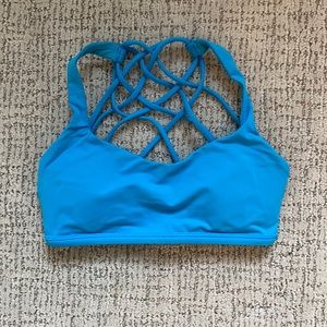 Lululemon Size 4 Free To Be Wild Bra